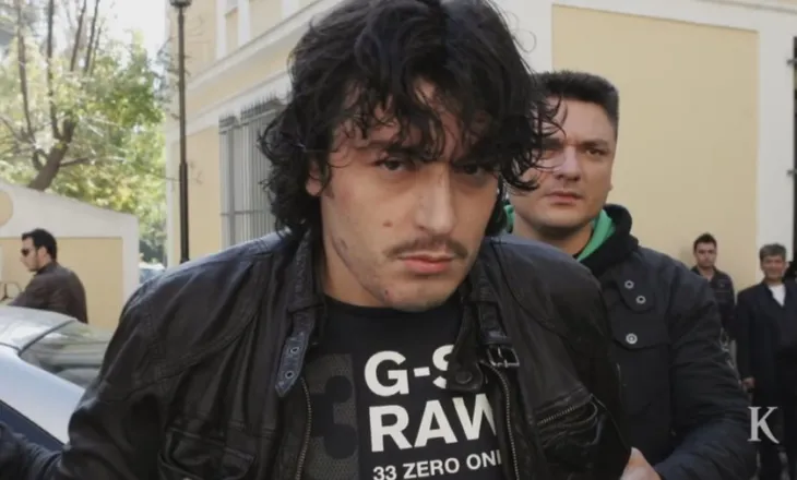 Kontroll i befasishëm në burgun e Domokosit, zbulohen celularë e thika në qelinë e Alket Rizait dhe një shqiptari tjetër