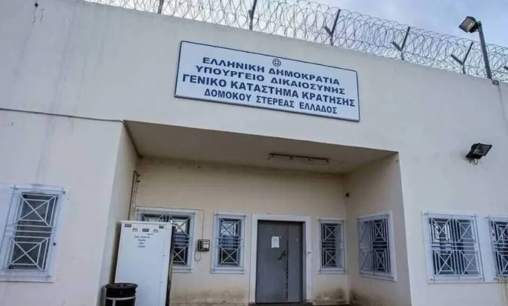 Kontrolle të imtësishme në qelinë e burgut të Alket Rizait, çfarë gjeti policia