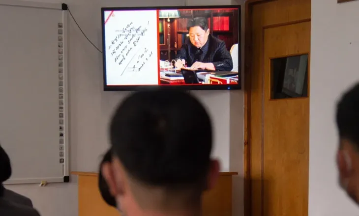 Koreja e Veriut, dënim me vdekje të miturve që shohin BTS dhe seriale koreano-jugore