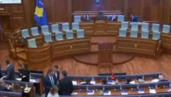 Kosovë/ Konstituimi i Kuvendit, betohen 118 deputetë