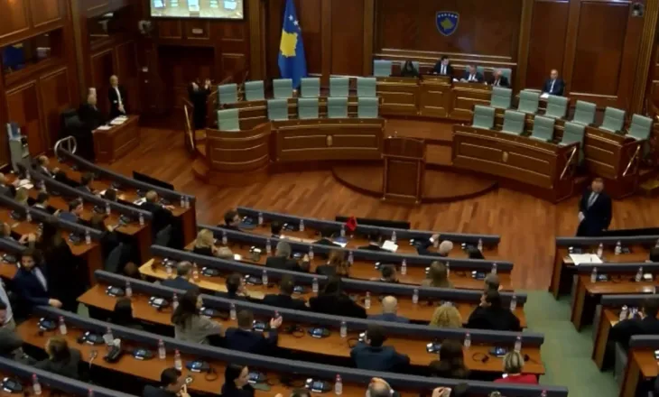 Kosovë, presidenti “pezull”/ Afati kushtetues drejt fundit, LVV ende pa hapa konkretë për zgjedhjen e kreut të shtetit