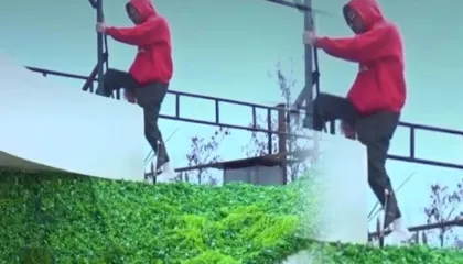 Kristi largohet nga shtëpia e BBVA duke kapërcyer murin