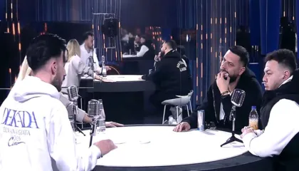 Kristi përplaset me Mirin: Ndërtove skemë loje me një vajzë sa gjysma e moshës tënde