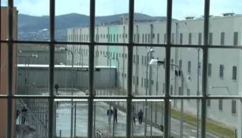 Kriteret për të përfituar nga amnistia penale, përjashtohen subjektet e SPAK dhe personat që kanë kryer krime të rënda