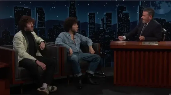 Kritikat pasi u shfaq në podcast me këmbët e pista, Benny Blanco: Faji nuk është i imi