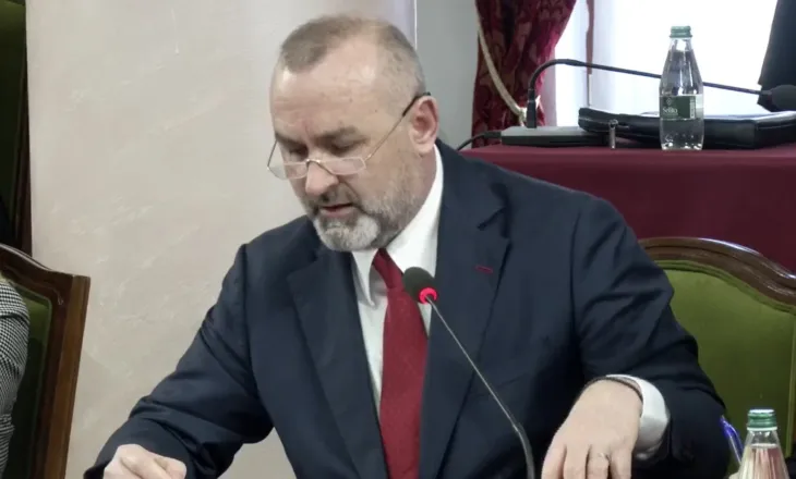 “Kryeministri, ministrat, Presidenti…”, PS prezanton nismën për ndryshimet ligjore: 7 subjekteve të tjera nuk do u lejohet pezullimi nga detyra