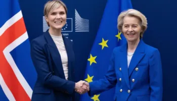 Kryeministrja e Islandës paralajmëron referendum për integrimin në BE