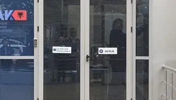 Kryetari i Bashkisë Gjirokastër, Flamur Golemi, paraqitet në SPAK