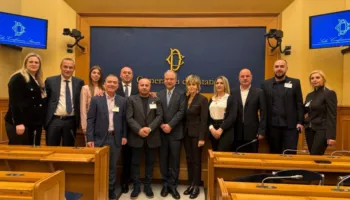 Kryetari i PD Itali fton shqiptarët t’i thonë ‘PO’ referendumit, Doda: Të ndërtojmë së bashku një të ardhme më të drejtë