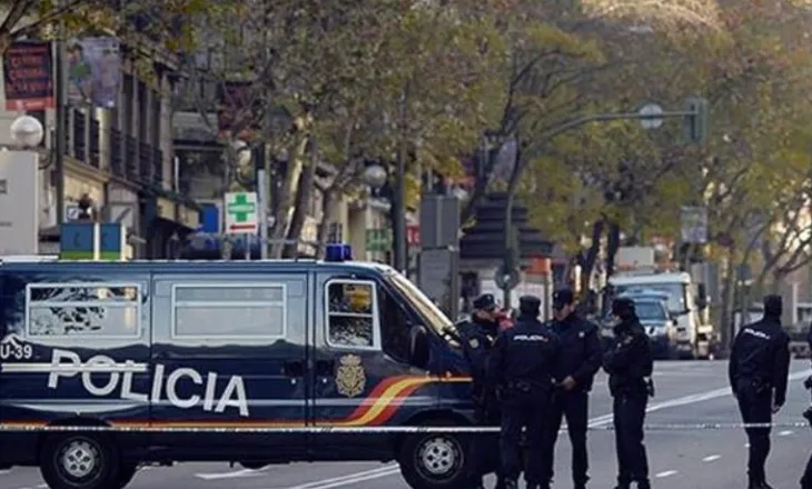 Kultivim dhe shitje të lëndëve narkotike në Barcelonë, përfundojnë në pranga tetë shqiptarë në Spanjë