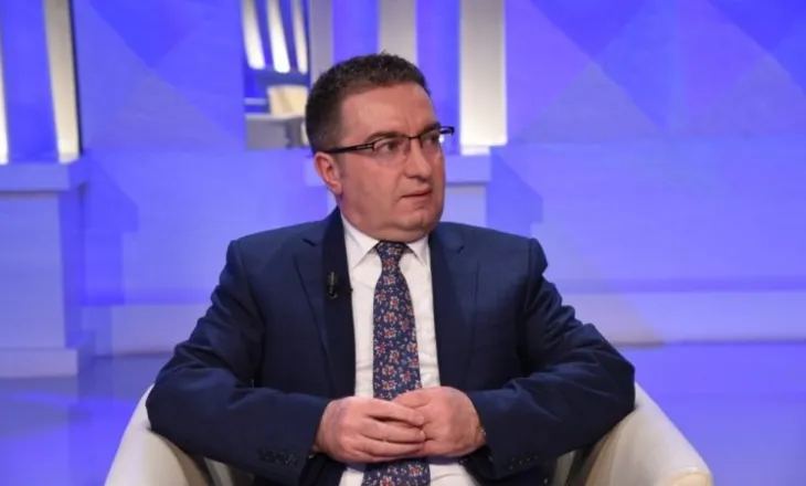 Kultura e komunikimit dhe banaliteti i pasthirrmave