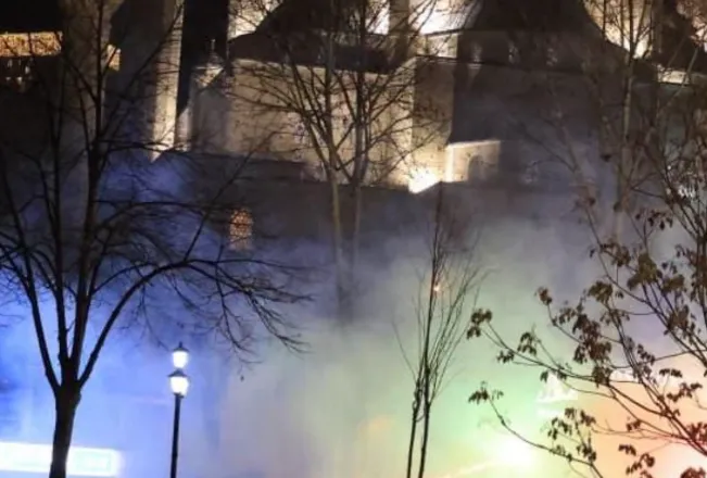 “Kur mortja e shtyn qenërinë tek dera e xhamisë…”, Rama reagon për protestën e opozitës