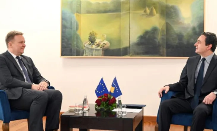 Kurti pas takimit me përfaqësuesin e BE-së, Peter Sorensen: Të përkushtuar ndaj normalizimit të dialogut Kosovë-Serbi