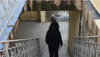 Kushte skandaloze! Qendra shëndetësore në Fier me myk, rrezik për pacientët dhe stafin mjekësor