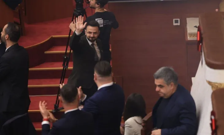 Kushtetuesja rrëzon kërkesën e Adriana Kalasë, nuk kalon në seancë çështjen për mënyrën e zgjedhjes së Avokatit të Popullit