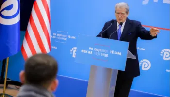 “Kushtetuesja streha e hajdutëve”, Berisha: Institucioni komandohet nga Rama. Gjyqtarët kanë të drejtë për pagat