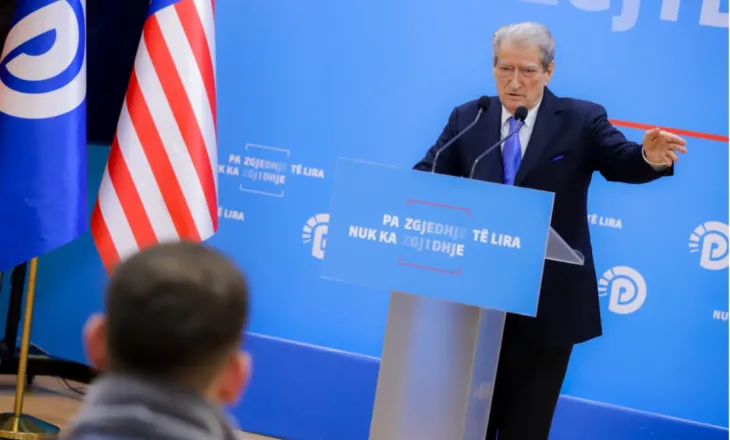 “Kushtetuesja streha e hajdutëve”, Berisha: Institucioni komandohet nga Rama. Gjyqtarët kanë të drejtë për pagat