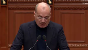 Kuvendi deklaratë për UÇK, Hasani: Mbështetje e plotë! Lufta për liri s’mund të barazohet me krimet genocidale