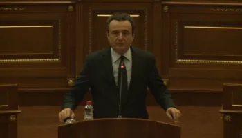 Kuvendi i Kosovës mblidhet për formimin e qeverisë së re, Kurti: Barazimi i drejtuesve të UÇK-së me regjimin e Millosheviçit, i papranueshëm