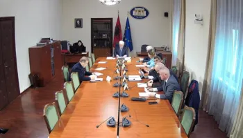 Kuvendi merr në shqyrtim ankesat e 800 banorëve të “Durrësit të Ri”, Xhafaj mbledh Komisionin