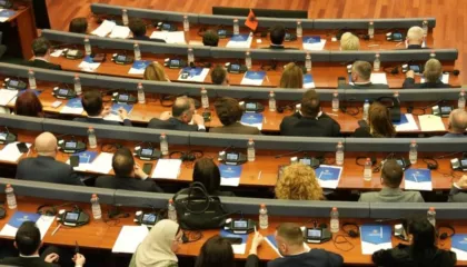 Kuvendi ratifikon marrëveshjet ndërkombëtare, projektligji për buxhetin shqyrtohet të hënën
