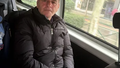 Ky është autori i grabitjes së bankës në Tiranë