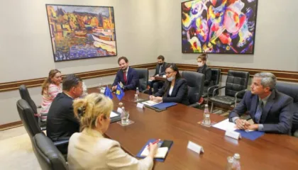 Lajçak pjesë e ‘Epstein’/ Ja si ish-kryediplomatja e Kosovës nuk ia ‘përtoi’ në takimin e parë si emisar i dialogut Prishtinë-Beograd