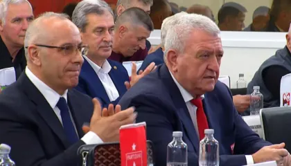 LAJM I FUNDIT/ Armand Duka rizgjidhet si President i Federatës Shqiptare të Futbollit