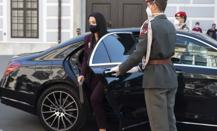 ‘Le Figaro’: Pezullohet përfundimisht bashkëpunëtorja e ngushtë e Ramës, akuzohet për korrupsion në tendera