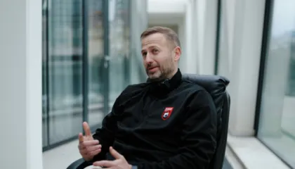 “Legjendat flasin”, Migjen Basha i kthehet karrierës:L Kulmi im të luaja me Shqipërinë në Europian