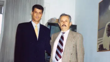 Libri i Ahmet Shalës është një “breshër” në mes të Prishtinës për gjyqin e Hagës