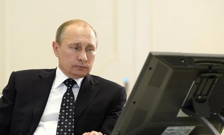 Ligji për mbylljen e internetit në Rusi, Putin vendos ndërprerjen e komunikimeve online