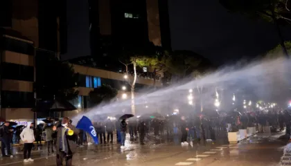 Lirohen 14 protestuesit e PD, Prokuroria kërkoi masa më të forta sigurie, Gjykata refuzoi