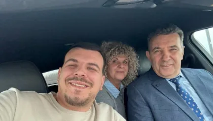 Lirohet ish-komndanti i UÇK-së, Haxhi Shala, mbërrin në Kosovë (FOTO)