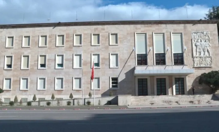 Lirohet nga detyra drejtori i Përgjithshëm i Antikorrupsionit, ja kush e zëvendëson (EMRI)