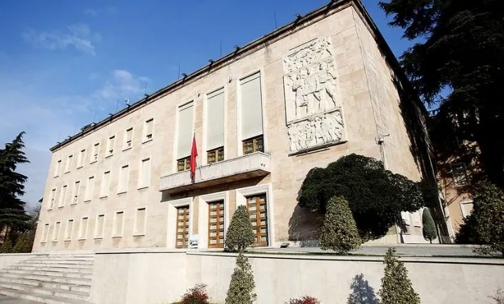 Lirohet nga detyra drejtori i Përgjithshëm i Antikorrupsionit, ja kush e zëvendëson