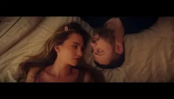 “Loja e fundit”/ Shfaqet premierë komedia për famën, Kiara dhe Luizi rrëfejnë sfidat në sheshxhirim: Kur na thoshin bëni si të dashuruar…