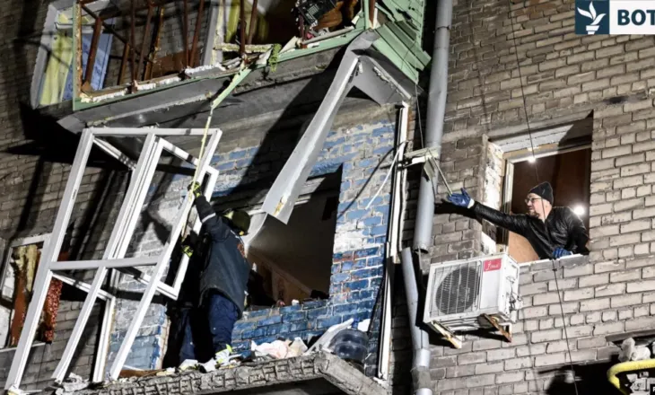 Lufta në Ukrainë hyn në vitin e pestë – mes negociatash e luftimesh