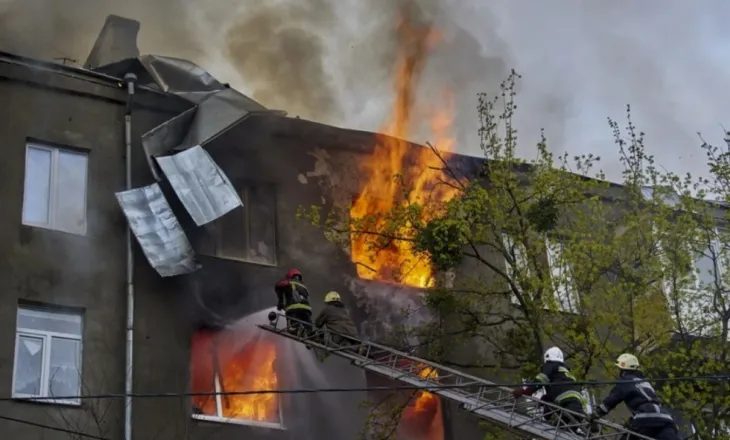Lufta në Ukrainë/ Koloneli: Kolapsi ekonomik mund ta ulë Rusinë në negociata