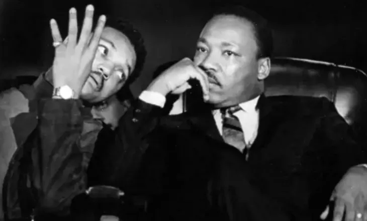 Luftoi për të drejtat e afro-amerikanëve krah Martin Luther Kingut, ndërron jetë një nga figurat më të shquara të aktivizmit në SHBA