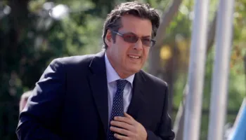 Luksi i Kryeministrit/ Paloka: Rama do rrëzohet kur zemërimi i shqiptarëve të tejkalojë frikën dhe nënshtrimin