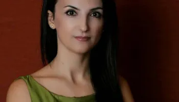 Majlinda Nana Rama: Unë të bëra burrë