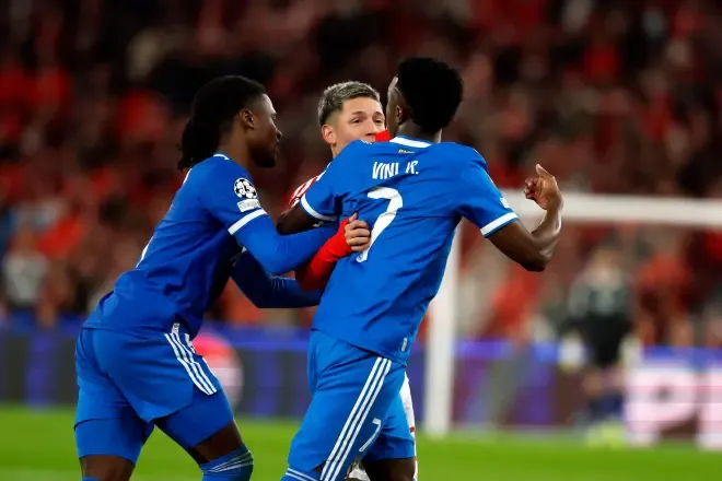 “Majmun, majmun…”; Vinicius pas fyerjeve të Prestiannit: Racistët janë mbi të gjitha frikacakë