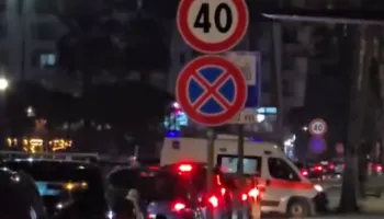 Makina përplas motorin elektrik në Vlorë, një i lënduar