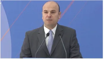 Malltezi poston videon: “Do miratojmë  çdo kërkesë të SPAK”, telefonata që e bëri Çuçin  të ndryshonte qëndrim për Ballukun