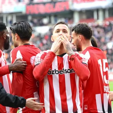 Manaj përfshihet në aksident, klubi ende pa deklaratë