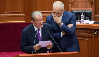 Marrëveshja Rama-Berisha është mbyllur nën rrogoz, kjo që po shohim është teatër…