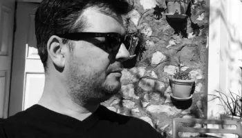 Marsel Lela: Simetri të pabarabarta