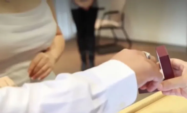 Martesë “secili me të vetat”, çiftet nisin të firmosin kontrata paramartesore për ndarjen e pasurisë pas martesës