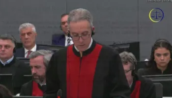 Mbrojtja e ish-krerëve të UÇK-së mbyll deklaratat: Hashim Thaçi duhet të shkojë në shtëpi